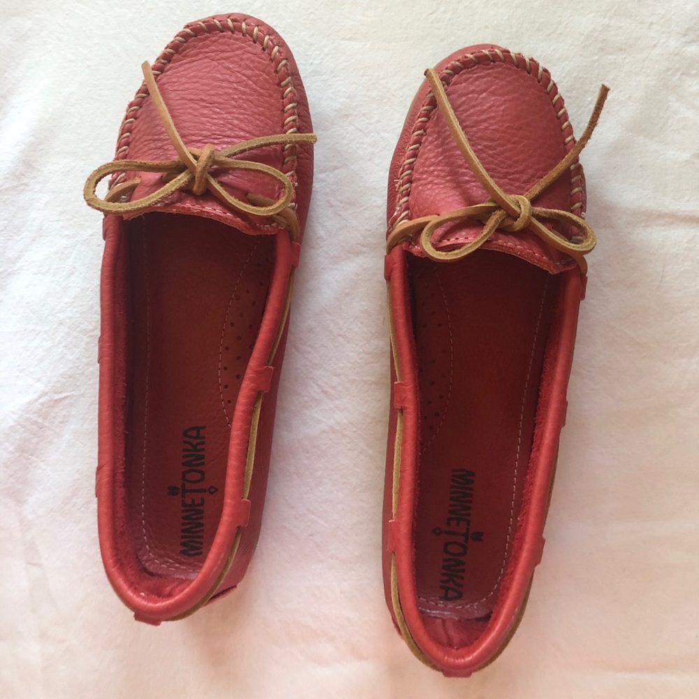 Minnetonka Moccasins (Red, Size 7.5)